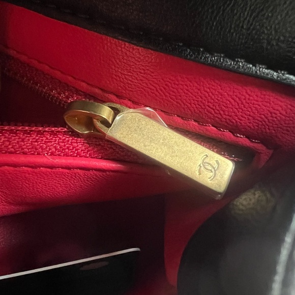 Chanel Crumpled Black Lambskin Quilted CC Links Top Handle Flap SMALL size - Picture 15 of 17